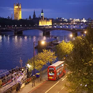 Images Dated 25th May 2010: Big Ben, Houses of Parliament and River Thames, London, England