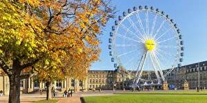 Images Dated 26th November 2021: Big wheel at Schlossplatz Square with New Palace in autumn, Stuttgart, Baden-Wurttemberg, Germany