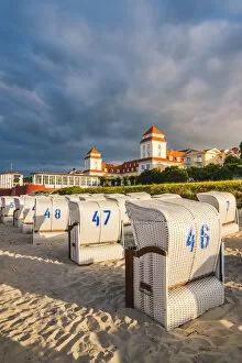 Images Dated 25th August 2017: Binz, Rugen Island, Baltic coast, Mecklenburg-Western Pomerania, Germany. Beach baskets