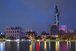 Images Dated 17th February 2015: Bitexco Financial Tower and Ben Ngde River at dusk, Ho Chi Minh City, Vietnam