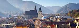 Images Dated 25th May 2012: The Black Church & Clock Tower, Piata Sfatului, Brasov, Transylvania, Romania