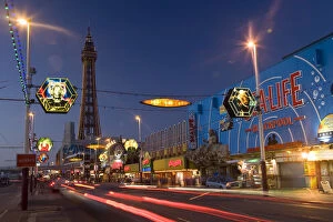 Images Dated 22nd April 2008: Blackpool Tower & illuminations, Blackpool, Lancashire, England