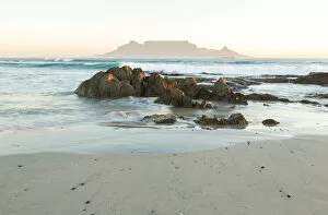 Images Dated 6th January 2016: Bloubergstrand beach with Table Mountain in background