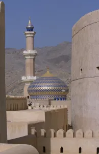 Moslem Gallery: The blue and gold dome and minaret of Masjid Sultan