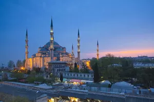 Images Dated 25th May 2011: Blue Mosque (Sultan Ahmet Camii), Sultanahmet, Istanbul, Turkey