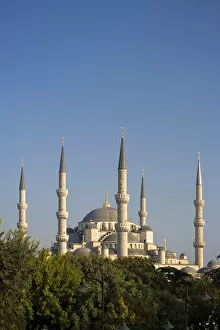 Images Dated 18th January 2008: Blue Mosque, Sultanhamet, Istanbul, Turkey