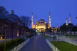 Images Dated 13th June 2013: Blue Mosque at Sunrise, Istanbul, Turkey