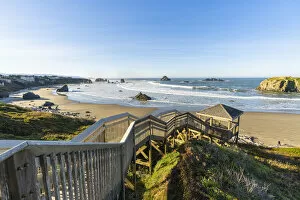 Staircase Gallery: Boardwalk to Bandon beach at Coquille Point. Bandon, Coos county, Oregon, USA