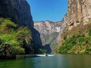 Tour Prints: Boat Tour in Sumidero Canyon, Chiapas State, Mexico