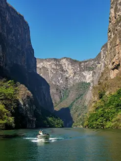 Tour Prints: Boat Tour in Sumidero Canyon, Chiapas State, Mexico