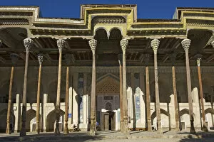 Images Dated 20th April 2015: Bolo Hauz Mosque, Bukhara, Uzbekistan