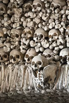 Images Dated 2nd September 2008: Bone Chapel (Capela dos ossos), Ingreja de Sao Francisco, Evora (UNESCO World Heritage)