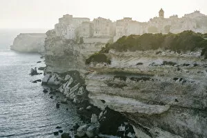 Images Dated 7th January 2021: Bonifacio, city and steep cliffs above the Mediterranean sea, Corsica, France