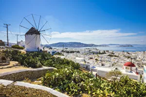 Images Dated 10th October 2018: Bonis Windmill, Chora (Mykonos Town), Mykonos, Cyclades Islands, Greece