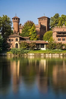 Images Dated 11th November 2015: Borgo Medievale fortress and Po River, Turin, Piedmont, Italy