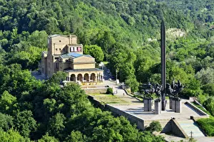 Veliko Turnovo Prints: Boris Denev State Art Gallery and the Monument to the Asens Dinasty at Asenovtsi