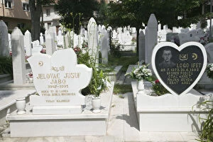 Images Dated 4th February 2008: Bosnia and Herzegovina, Mostar, Cemetery of War Dead from the seige of Mostar