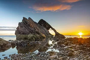 Images Dated 17th November 2020: Bow Fiddle Rock, Portknockie, Scotland, United Kingdom
