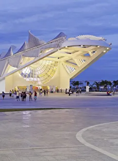 Brazil, City of Rio de Janeiro, Praca Maua, Twilight view of the Museum of Tomorrow