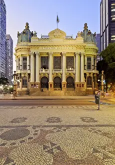 Brazil, City of Rio de Janeiro, Twilight view of the Theatro Municipal