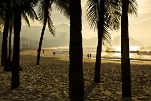 Rio De Janeiro Gallery: Brazil, Rio De Janeiro, Copacabana beach at dawn