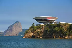 Images Dated 29th July 2010: Brazil, Rio De Janeiro, Niteroi, Modern Art musuem designed by arcitect Oscar Niemeyer