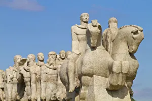 Images Dated 17th August 2010: Brazil, Sao Paulo, Sao Paulo, Ibirapuera Park, Bandeiras Monument