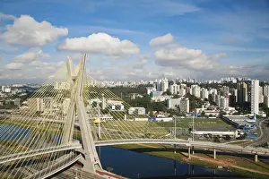 Brazil, Sao Paulo, Sao Paulo, Octavio Frias de Oliveira bridge - Estaiada Bridge or
