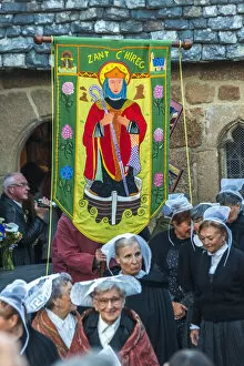 Traditional Dress Gallery: Breton ladies outside church in traditional dress for ceremony of Saint Guirec, Ploumanach