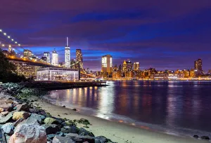 Images Dated 2nd February 2017: Brooklyn Bridge and Manhattan skyline, New York, USA