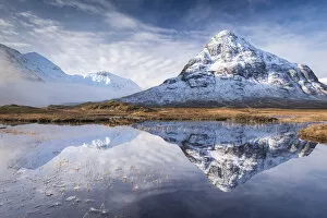 Images Dated 9th June 2020: Buachaille Etive Beag mountain and reflection, Glencoe, Scotland. Winter