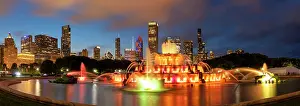 Mid West Prints: Buckingham Fountain at Night, Grant Park, Chicago, Illinois, USA