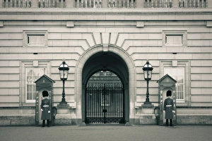 Images Dated 10th December 2008: Buckingham Palace