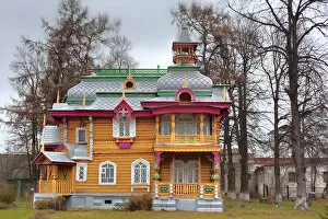Images Dated 22nd January 2014: Bugrovs wooden house (1880s), Volodarsk, Nizhny Novgorod region, Russia