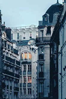 Images Dated 9th February 2023: Building background at night, Paris, France