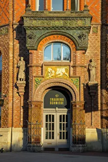 Hannover Prints: Building on Karmarsch Strasse, Hannover, Lower Saxony, Germany