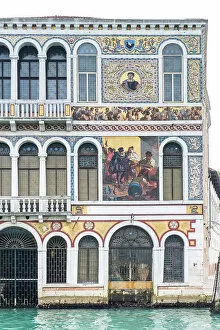 Images Dated 8th February 2023: Buildings on the Grand Canal, Venice, Veneto, Italy