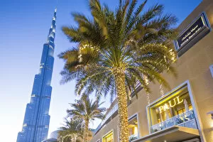 Images Dated 4th April 2013: Burj Khalifa (worlds tallest building), Downtown, Dubai, United Arab Emirates