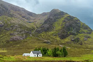 A Charnaich Collection: Cabin under mountains, Glencoe, Scottish Highlands, Scotland, UK