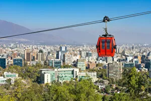 Images Dated 26th May 2022: Cable car to Santiago Metropolitan Park, San Cristobal Hill, Providencia, Santiago