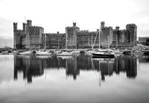 Grade I Prints: Caernarfon Castle (Castell Caernarfon) reflected in Afon Seiont