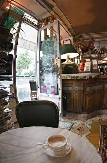 Images Dated 21st July 2010: Cafe, Quai de L Hotel de Ville, Marais district, Paris, France