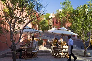 Images Dated 7th July 2008: Cafe, San Miguel de Allende, Guanajuato state, Mexico