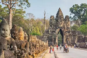 Images Dated 23rd August 2018: Cambodia, Angkor, Angkor Thom, South Gate, dawn
