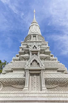 Images Dated 20th January 2018: Cambodia, Phnom Penh, the Silver Pagoda, stupa