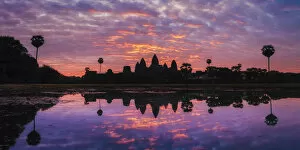 Images Dated 10th August 2015: Cambodia, Temples of Angkor (UNESCO site), Angkor Wat