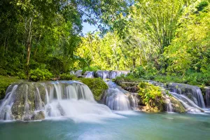 Philippines Gallery: Cambugahay Falls surrounded bu jungle foliage, Lazi, Siquijor Island, Central Visayas