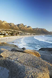Images Dated 13th October 2010: Camps Bay, Cape Town, Western Cape, South Africa