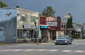 Stores Prints: Canada, British Columbia, Hope, pontiac on main sytett