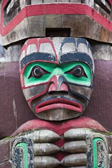 Canada, British Columbia, Vancouver Island, Victoria, First Nation Totem Pole, Thunderbird